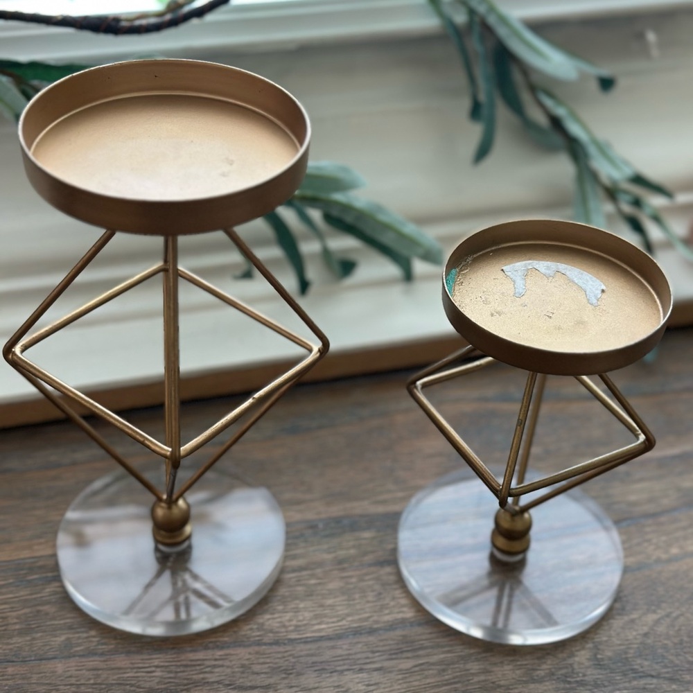 2 Candle Holders